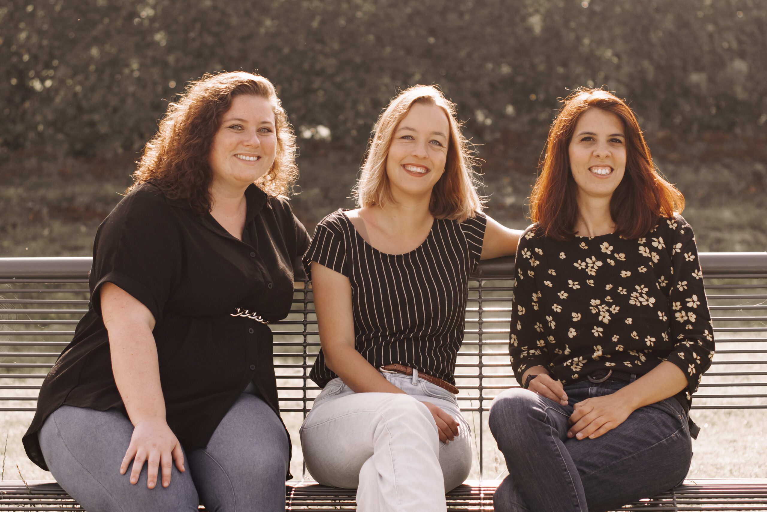 Verloskundigen die een bevalling voorbereiden